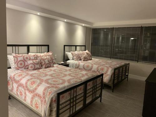 Beachfront Suites - image 9