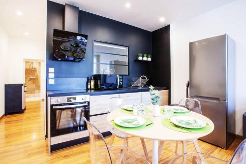 Legend - Le Saint Laurent - Parking - Wifi - 24/7 - cosy - Apartment - Saint-Laurent-sur-Saône