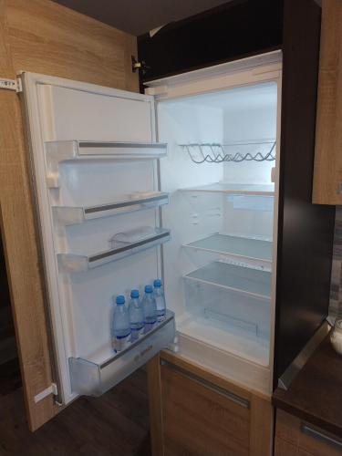 2 bedrooms, 4 beds