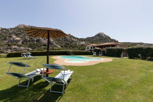  Villa Iris with Pool, Pension in Baja Sardinia bei Baja Sardinia