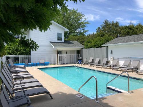 Bassein, Homestead Suites - Fish Creek in Fish Creek (WI)