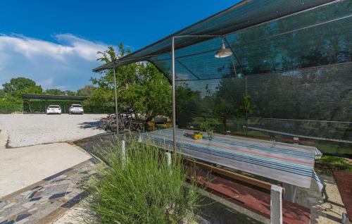 Kert, Apartments Saladinka in Cervar-Porat