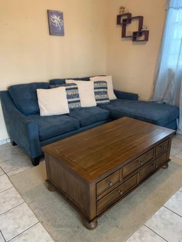 Las Olas Beach House - image 4