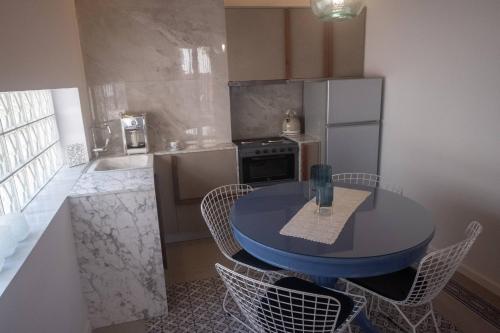 ATHENIAN YARD SUITES - image 5