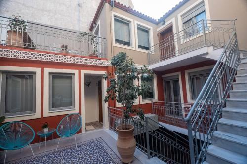 ATHENIAN YARD SUITES, Athen