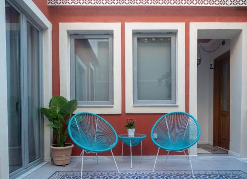 ATHENIAN YARD SUITES - image 12