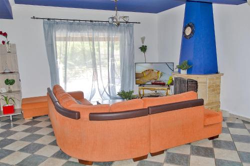  Iseris Luxury Apartment 1 in Mpoukaris