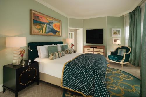204088588 The Beverly Hills Hotel - Dorchester Collection