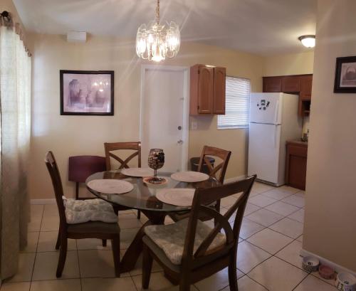 Great Location near Downtown & Airport in Tampa, USA