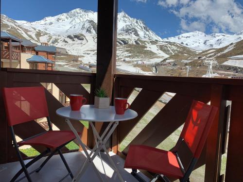 B&B Val Thorens - Val Thorens Temple of the Sun - ski in, ski out - Bed and Breakfast Val Thorens