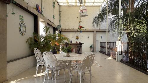 Hotel Colonial in กลางเมือง