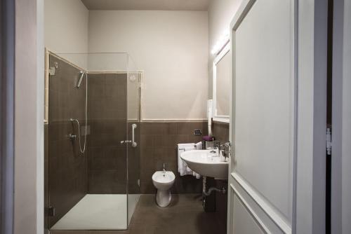 Smart Hotel Gallery House Smart Hotel Gallery House is conveniently located in the popular Palermo City Center area. The property offers a wide range of amenities and perks to ensure you have a great time. Free Wi-Fi in all ro