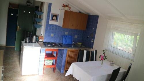 مطبخ, Rooms and Apartments V&M in Murine