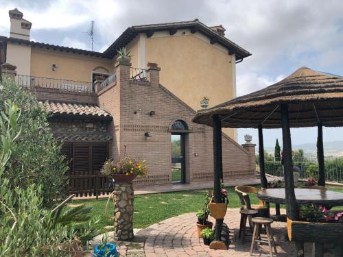 Casa in campagna a due passi dal mare in Viareggio City Center
