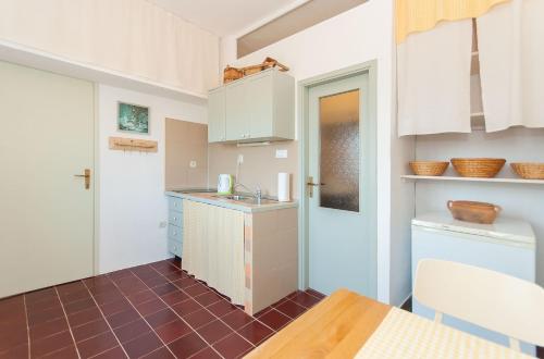 virtuve, Apartman ORLOVAC in Slime