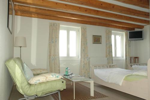 Auberge de Dully - main image