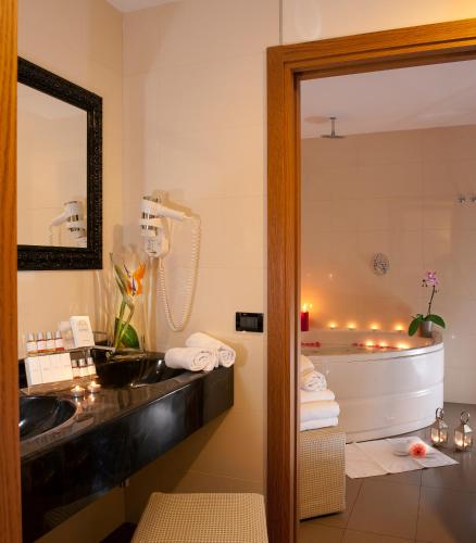 Cardinal Hotel St. Peter - image 12