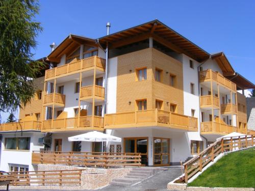 Hotel Alpine Mugon - Monte Bondone