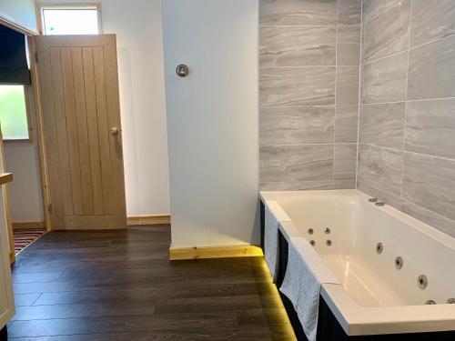 Dusche, TheWaterfrontLodges in Nuneaton