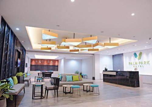 PALM PARK Hotel Surabaya near ITC Surabaya Mega Grosir