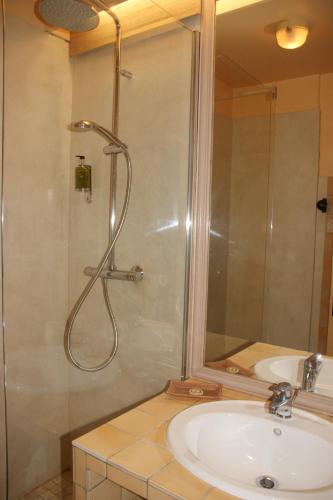 Superior Double Room image 2