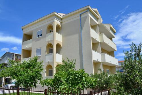 Olive Tree Apartments, Split (photo 3)