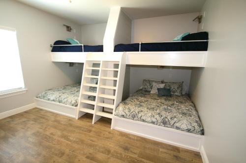 The Pointe Home - main image