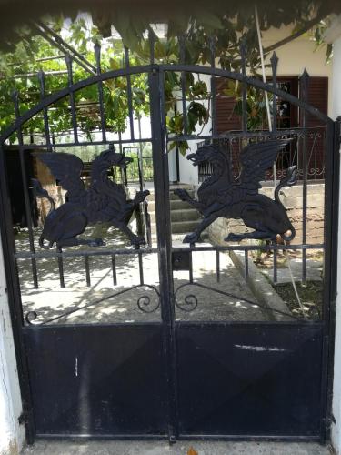  Comfort & Quietness in Oikhalía