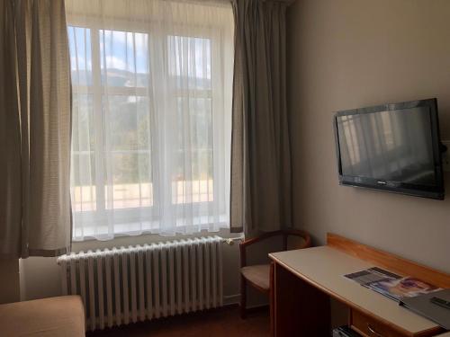 Hotel Sněžka - image 7