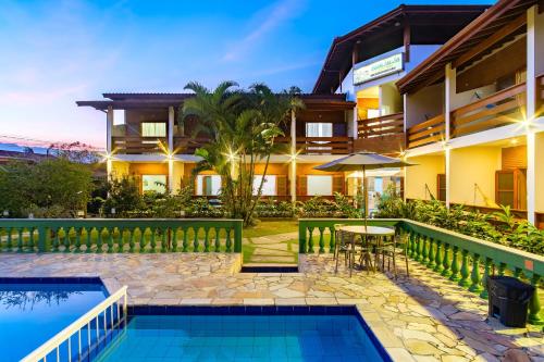 Exterior view, Pousada Vivamar in Ubatuba