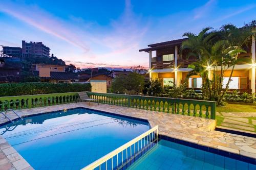 Exterior view, Pousada Vivamar in Ubatuba