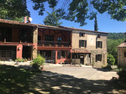 Hameau de Montcabirol - Foix