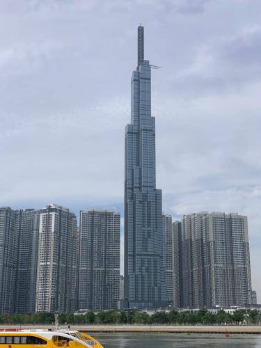 Landmark4-33.03