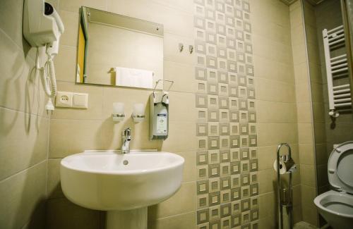 Mariam R Room Type - Double Room