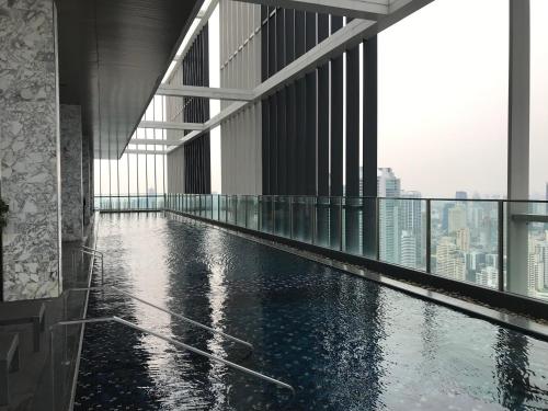 Amazing views, gym, pool, outstanding facilities in the heart of Ban Amazing views, gym, pool, outstanding facilities in the heart of Bangkok, Sukhum