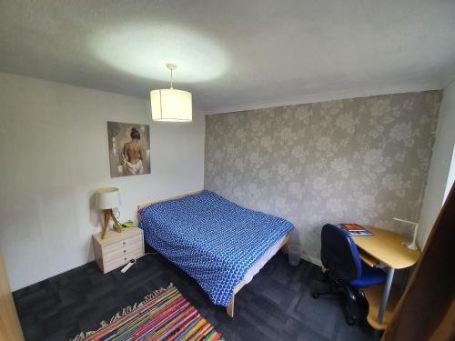 Spacious Room Near Center And University., , West Yorkshire