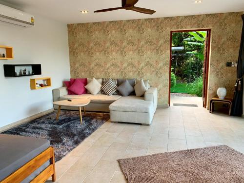 Infinity Pool Apartment at Viewpoint Villas, Strand Nai Harn (Foto 6)
