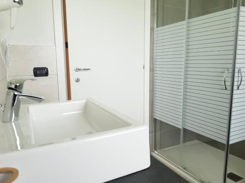 Poggio di Pastrengo Room Type - Two-Bedroom Apartment Poggio di Pastrengo Room Type - Two-Bedroom Apartment
