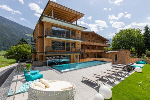 Appartement Zillertal Klee mit Restaurant KleemenTine in Ried im Zillertal, Österreich