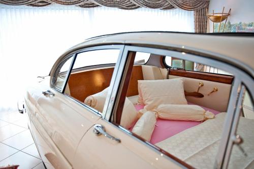 Jaguar Suite