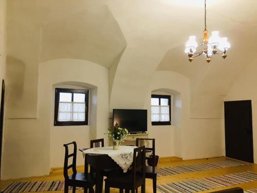 Iekārtas, Miklós Lak (Miklos Lak) in Ocna De Sus