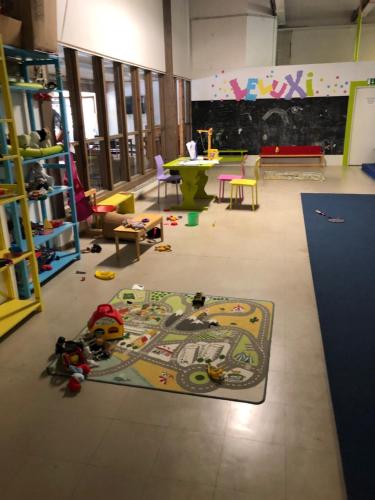 兒童遊樂場, Kesaaitat in 艾赫泰里