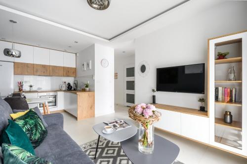 M&R Apartament Airport&Business DeLuxe Cybernetyki 17 - underground garage - free WiFi - Netflix - air conditioning - self check-in, close by Chopin Airport, Varšava (fotografie 7)