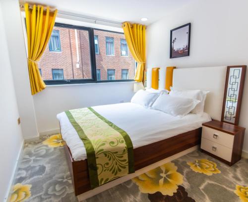 Queen Stay Apartments photo 2