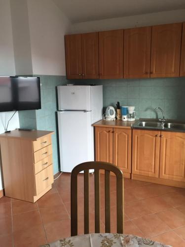 Apartments Anka - image 4