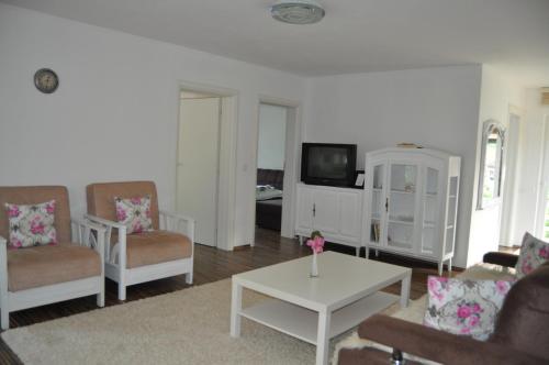 Nadia's home photo 3