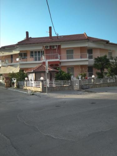  VILLA MANTHOS in Keramotí
