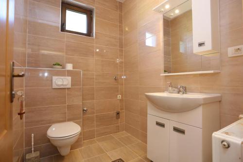  Apartments for families with children Ostarski Stanovi, Plitvice - 17552 in Rakovica