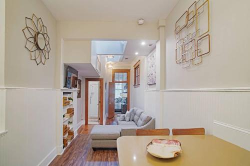 101 E Waldburg - Cozy Cottage just off of Forsyth Park