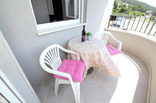 Apartments Pivac - image 4